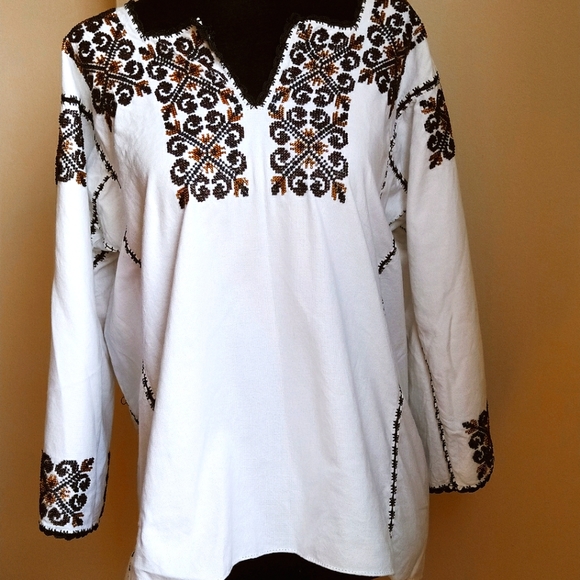 Hand-sewn, vintage and traditional Eastern European blouse (boho style) - Picture 2 of 9